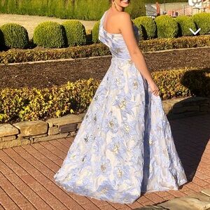 Stunning blue long gown